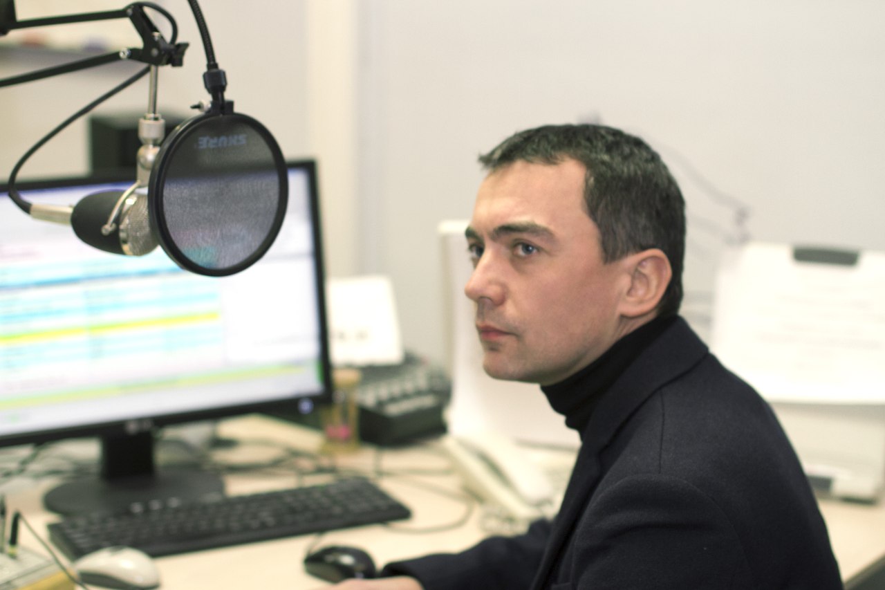 Цезарь Сателлит в эфире Дорожное радио