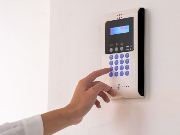 Как поставить квартиру на охрану?